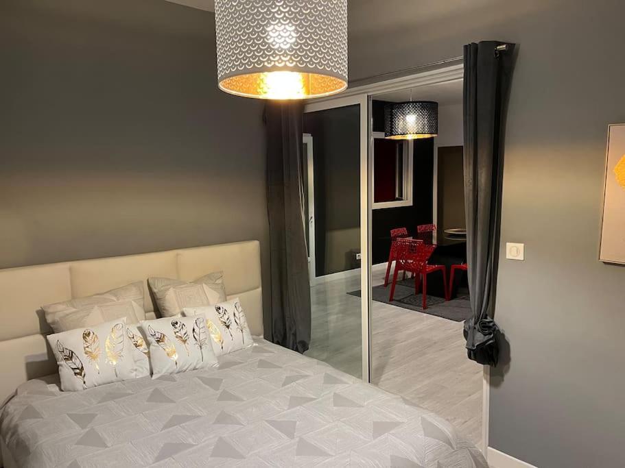 Appartamento Destination Confidentielle Clermont-Ferrand Esterno foto